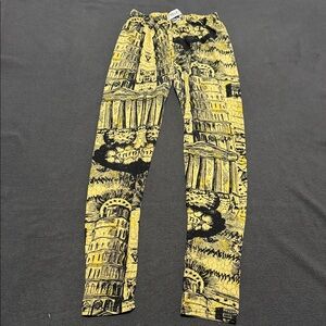 Yelete Yellow and Black Printed Leggings